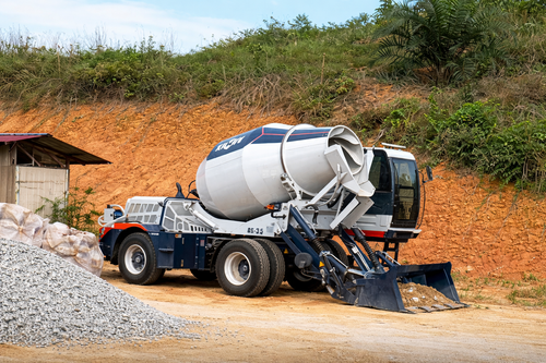 How to Clean Concrete Mixer Trucks After a Job